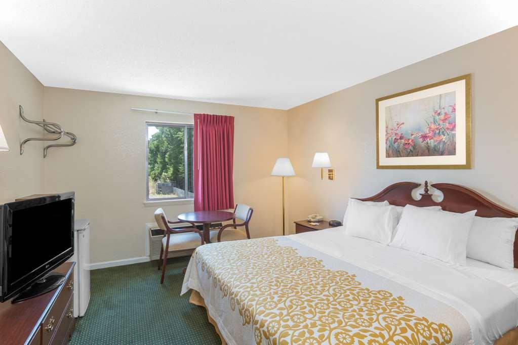 Econo Lodge Cherry Point Havelock Habitación foto